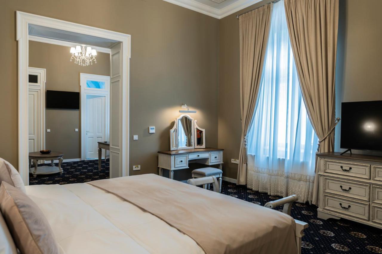 Sir Luxury Boutique Hotel Brăila Екстериор снимка