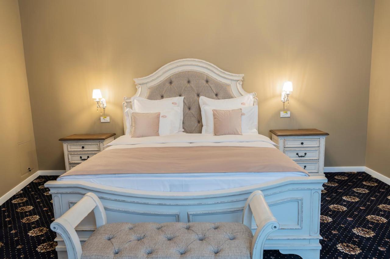 Sir Luxury Boutique Hotel Brăila Екстериор снимка