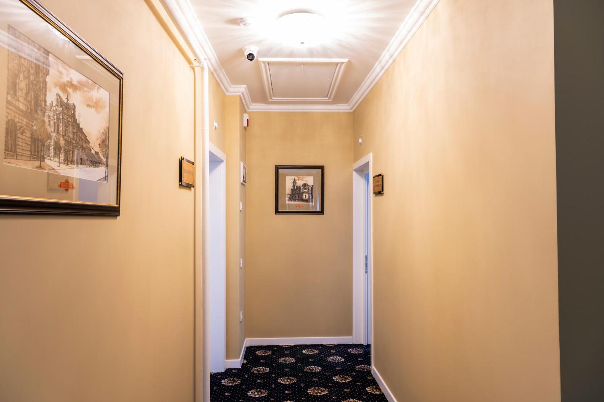 Sir Luxury Boutique Hotel Brăila Екстериор снимка
