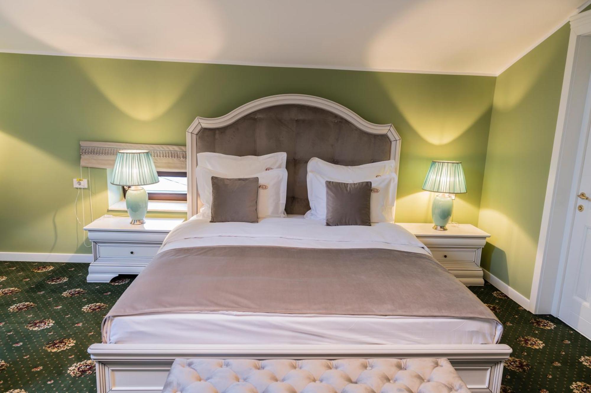 Sir Luxury Boutique Hotel Brăila Екстериор снимка